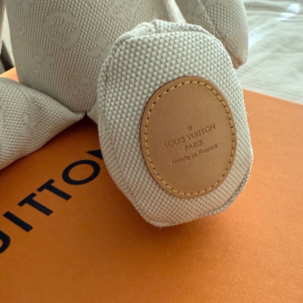 Louis Vuitton Louis Teddy Bear - Picture 3 of 10
